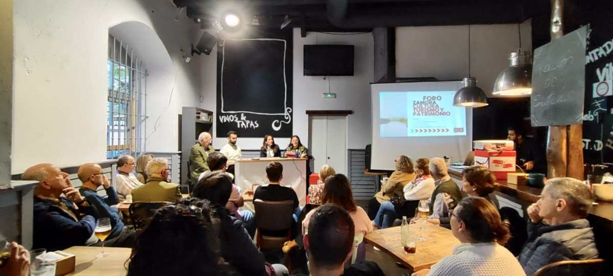 El PSOE de Zamora Ciudad analiza las oportunidades en el campo de la cultura, el turismo y el&nbsp;patrimonio